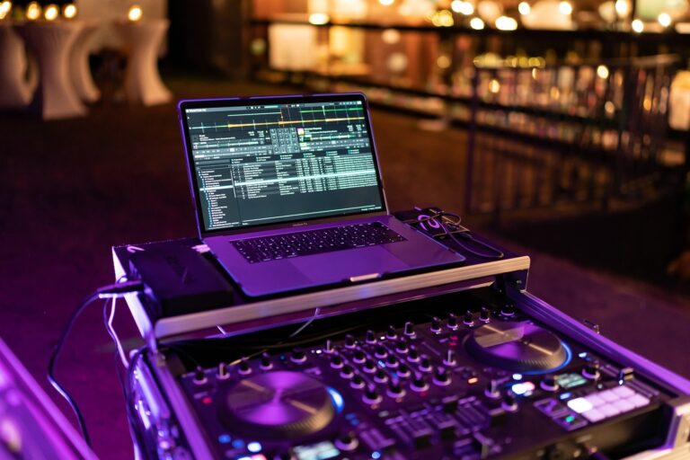 DJ Services in Seattle